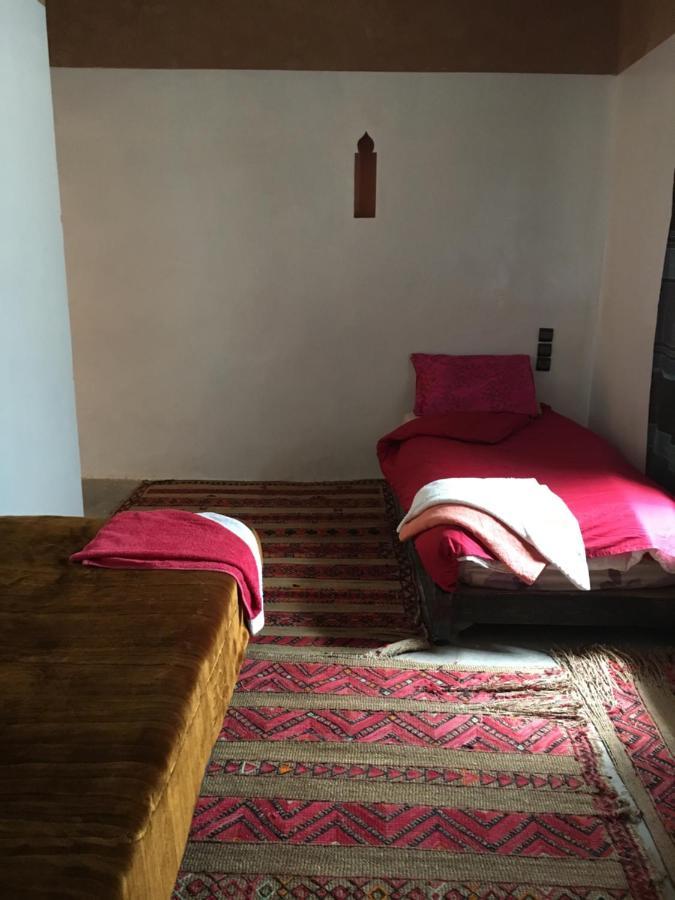 Maison D'Hotes Dar Afra Ait Ziri Exteriör bild