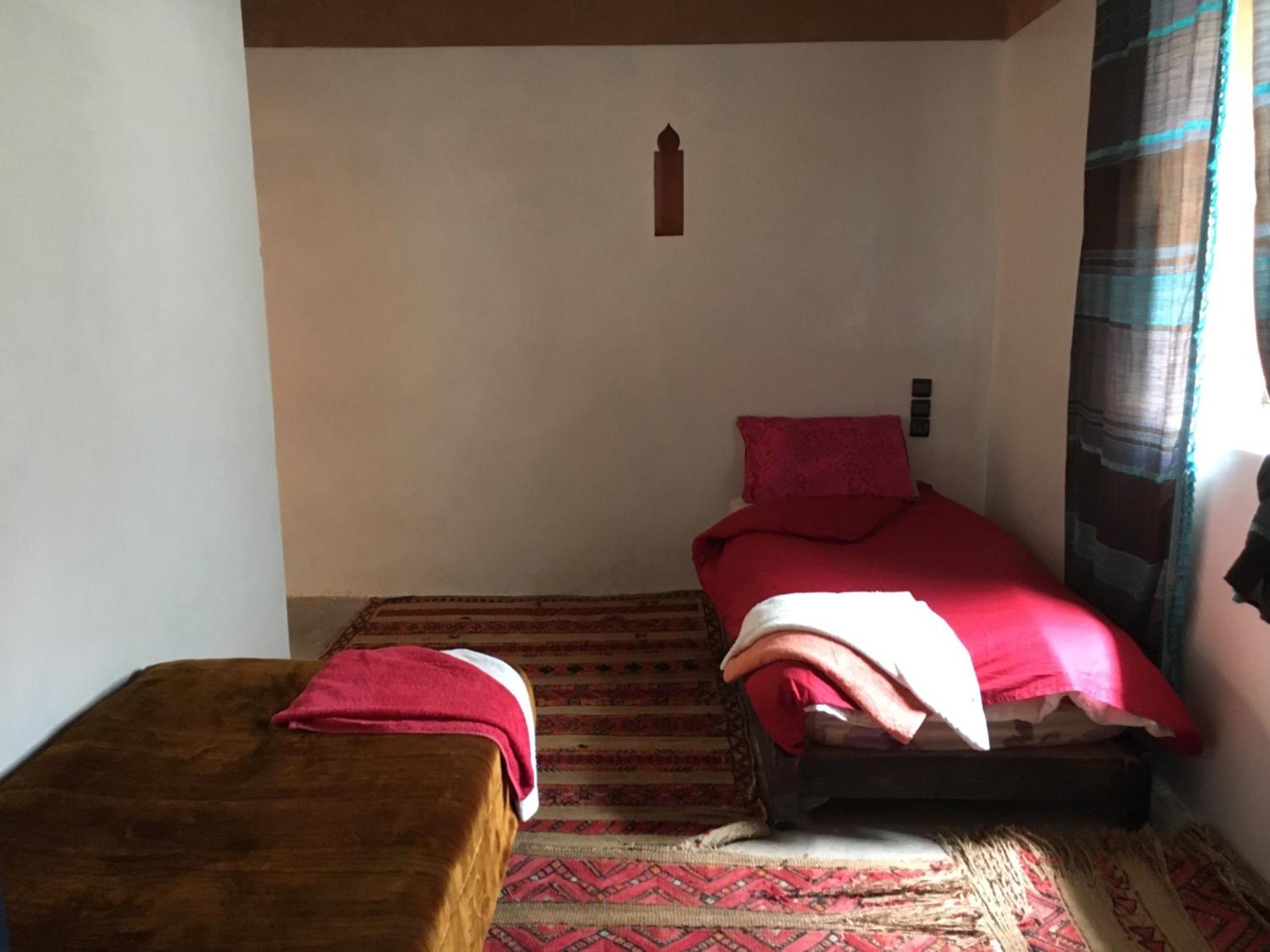 Maison D'Hotes Dar Afra Ait Ziri Exteriör bild
